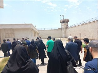 بازدید خبرنگاران از زندان بندرعباس/ ۱۵۷۳ زندانی شاغل هستند