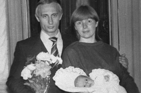 ولادیمیر پوتین همراه همسرش