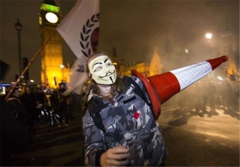 نقابدارها لندن را به آتش کشیدند+ عکس