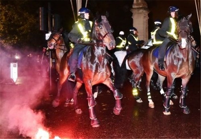 نقابدارها لندن را به آتش کشیدند+ عکس