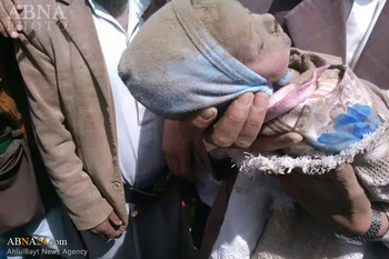 زن یمنی به همراه نوزادش در بمباران جنگنده‌های آل‌سعود شهید شد