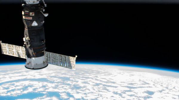 روسیه یک کپسول باری حاوی ۲۴۶۰ کیلوگرم بار را به فضا فرستاد