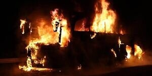 آتش گرفتن اتوبوس در آزاد راه تهران پردیس|راننده کامیون در آتش سوخت
