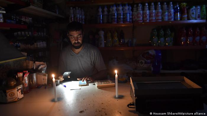 تصاویر | لبنان؛ زندگی بدون برق و آب
