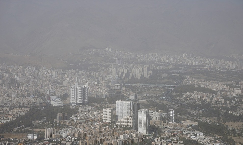 تصاویر | تهران غرق در گرد و غبار شدید