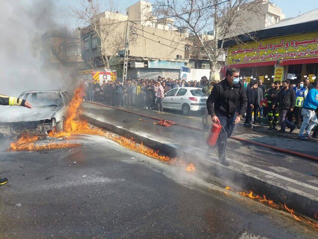 آتش‌سوزی یک مغازه با ده‌ها سیلندرگاز در تهران
