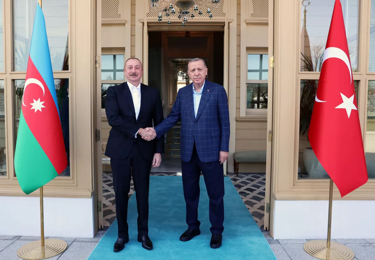 علی اُف و اردوغان در استانبول دیدار کردند