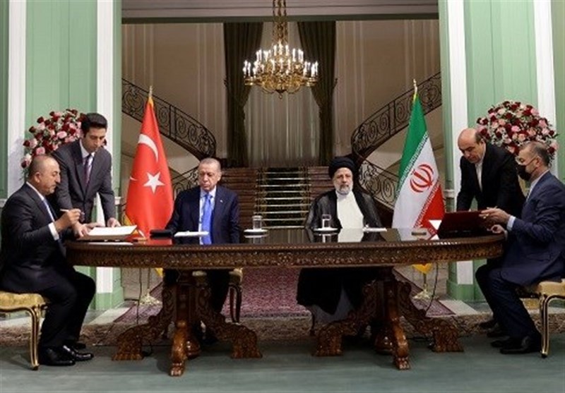 امیرعبداللهیان: سند مهم «برنامه جامع همکاری بلندمدت ایران و ‌ترکیه» را امضا کردیم