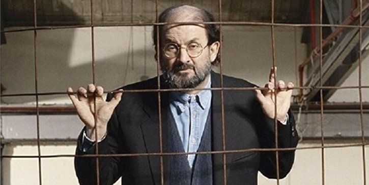 روزنامه ایران: حمله به سلمان رشدی نشان داد غیرت اسلامی هنوز وجود دارد