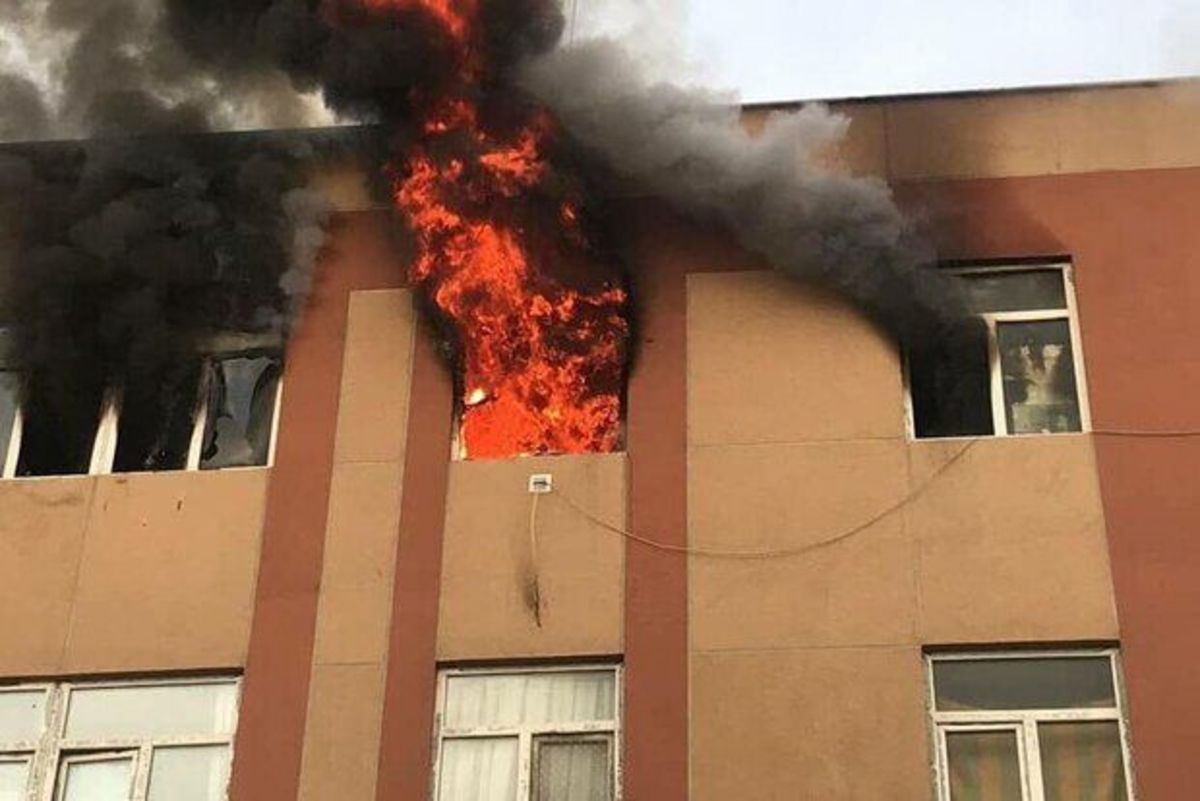 شیراز/ آتش سوزی منزل به دلیل انفجار پاور بانک