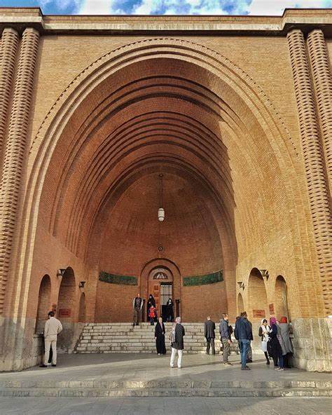 موزه ملی ایران دوم شهریورماه نیمه‌تعطیل است