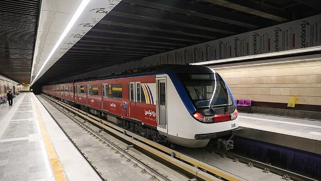 ثبت بیش از ۱۰ میلیون سفر با مترو تهران در ایام نوروز