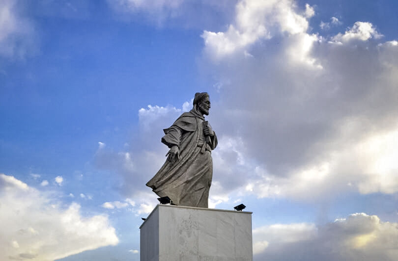 مجسمه سعدی فردا در تهران رونمایی می‌شود