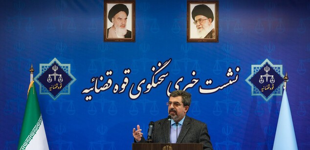 گره‌های سخت با همبستگی ملی در ایران حل می شود