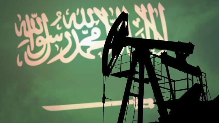صادرات نفت عربستان ۴۰ درصد کاهش یافت