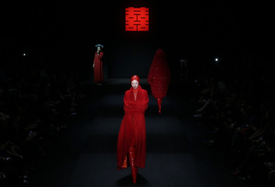 مجموعه لباس‌هایی از مجموعه شگوآنگ هو (Sheguang Hu )