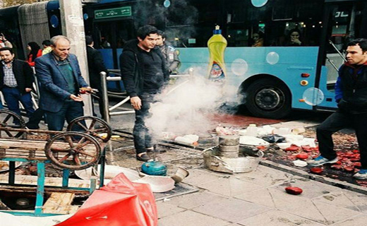 واژگونی گاری لبو فروش جنجالی تهران