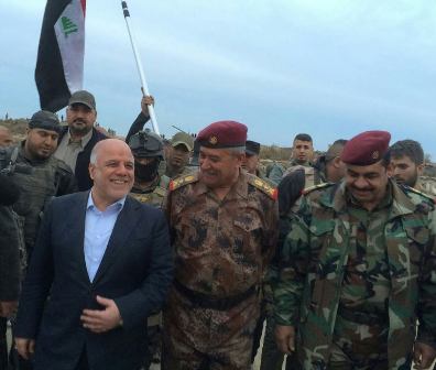 حیدرالعبادی پرچم عراق را در الرمادی برافراشت