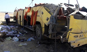 پنج کشته و ده مجروح در تصادف کامیون با اتوبوس