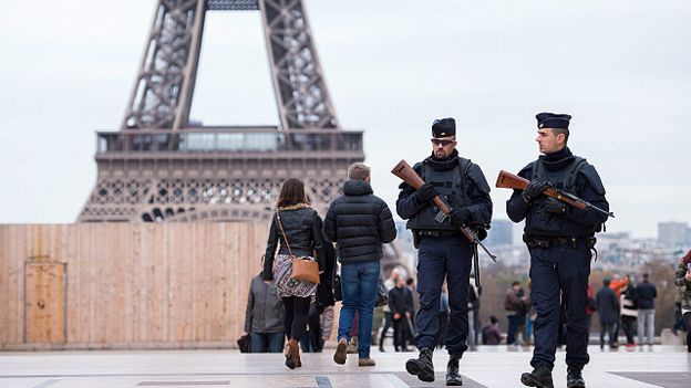 ماموران امنیتی فرانسه