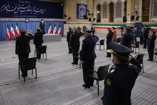 دیدار فرماندهان و کارکنان نیروی هوایی ارتش با رهبر انقلاب اسلامی
