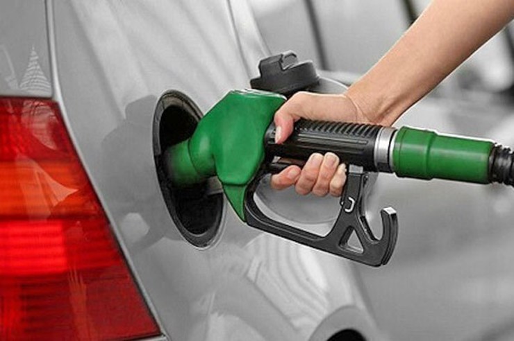 فوری: سهمیه بنزین تغییر کرد| سهمیه جدید کی شارژ می شود؟