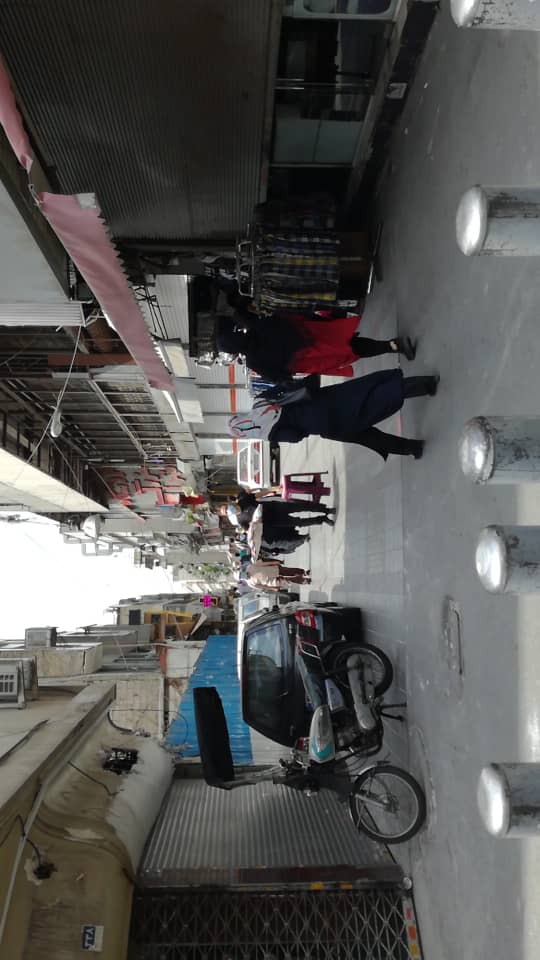 ازدحام در روزهای قرنطینه کرونایی  خیابان لاله زار تهران