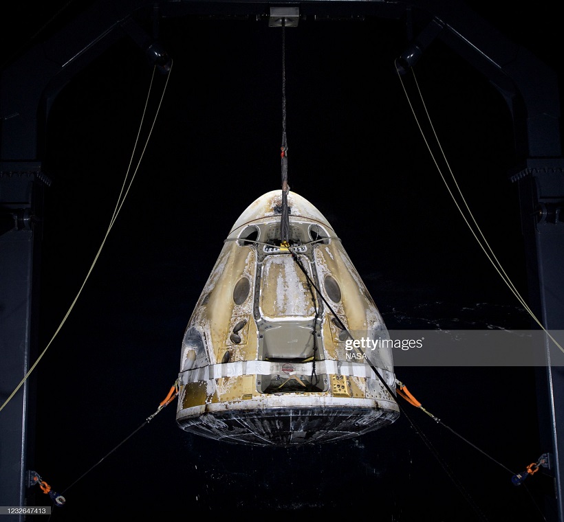 فرود فضانوردان ناسا در خلیج مکزیک (عکس)