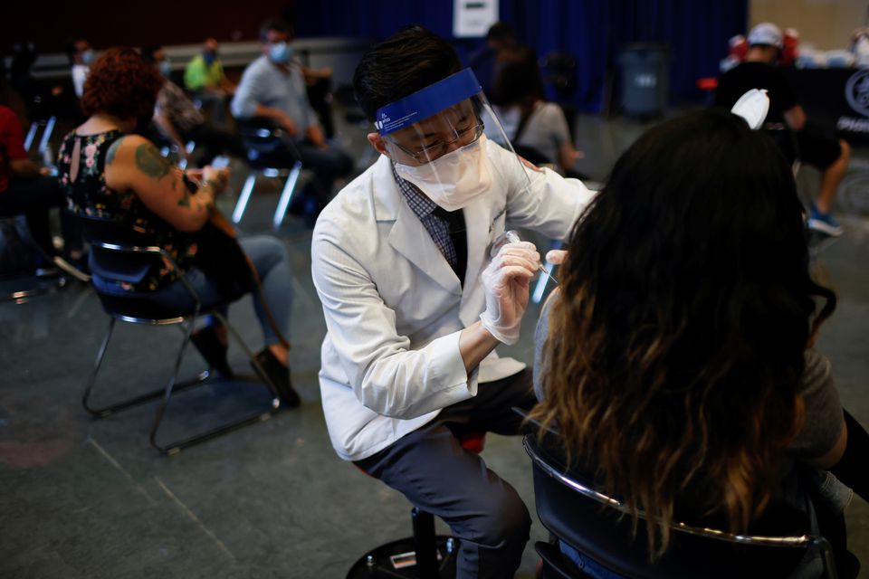 دولت آمریکا برای واکسیناسیون کووید- 19 اعتبارات مالیاتی پرداخت می‌کند
