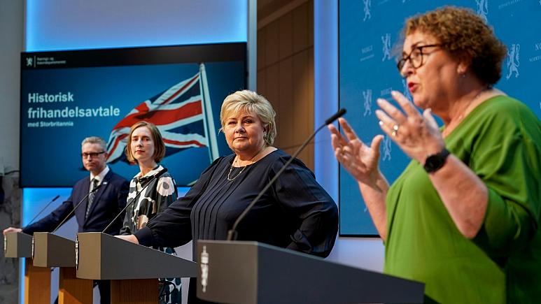 بریتانیا با نروژ، ایسلند و لیختن‌اشتاین توافق‌نامه تجاری پسابرکسیت امضا کرد