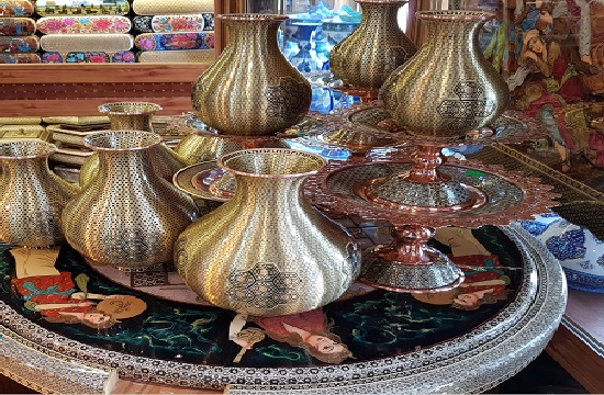 شیراز با آسیب‌های جبران‌ناپذیر کرونا دست‌وپنجه نرم می‌کند
