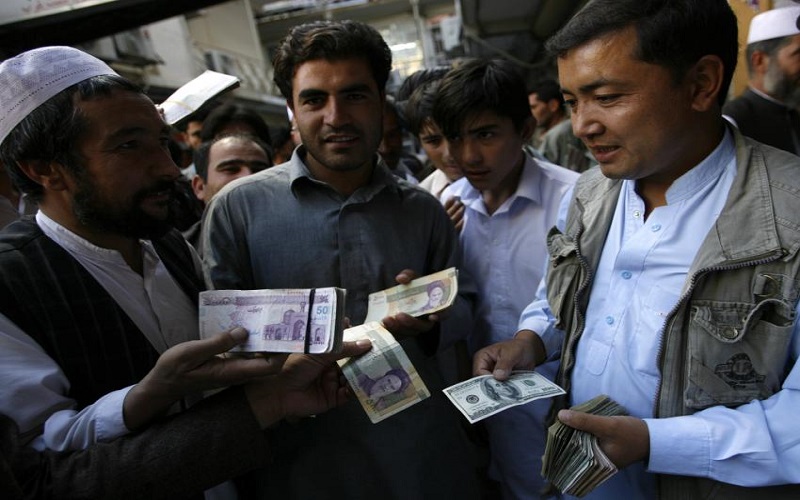 فوری: ممنوعیت استفاده از دلار در افغانستان