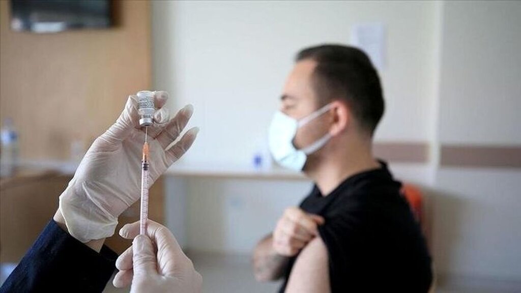 نوبت تزریق دوز تقویتی واکسن کرونا به ۴۰ ساله‌ها رسید