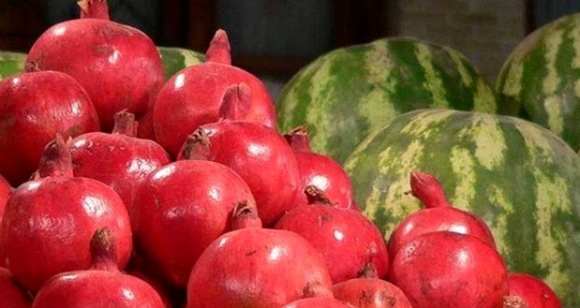 عرضه انار و هندوانه در شب یلدا با قیمت مصوب