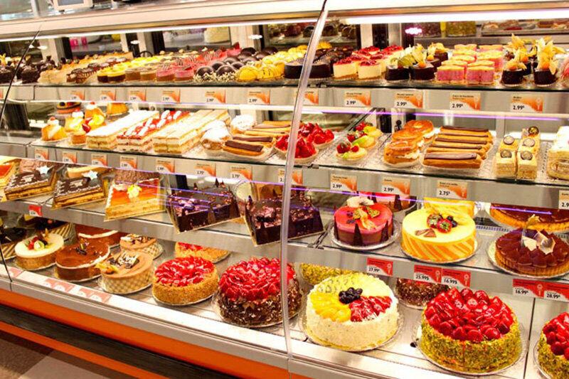 قیمت انواع شیرینی در آستانه شب یلدا اعلام شد