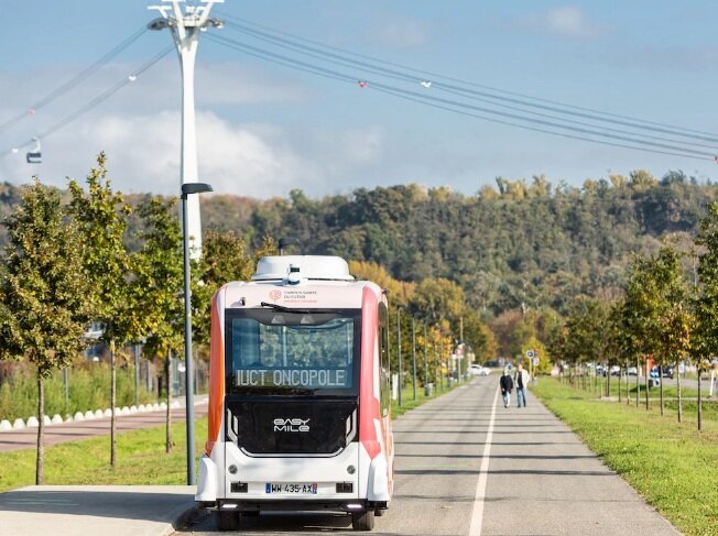 حرکت نخستین خودروی بدون راننده در جاده‌های اروپا