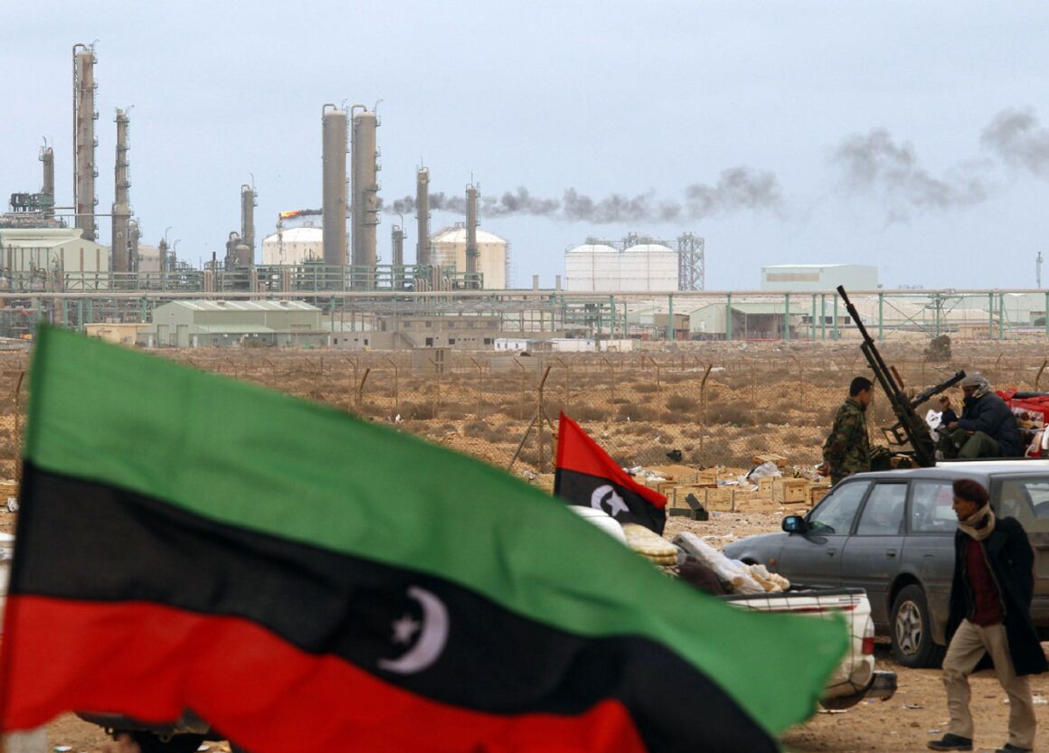 تعطیلی میدان نفتی لیبی در پی بن‌بست سیاسی