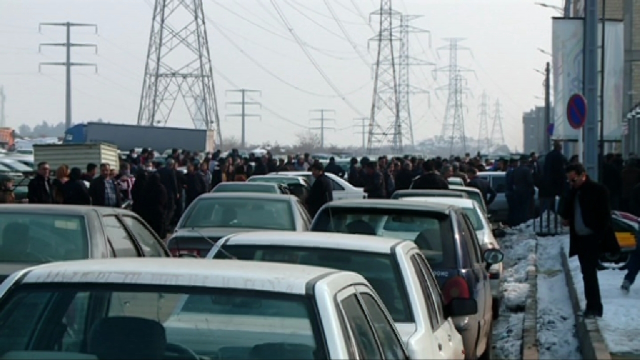 تجمع مالباختگان تاج خودرو مقابل دادستانی قزوین