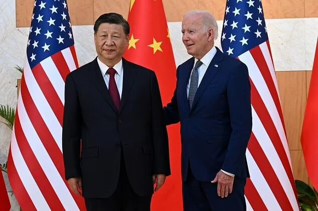 پکن: آمریکا جنگ اطلاعاتی علیه چین راه انداخته است