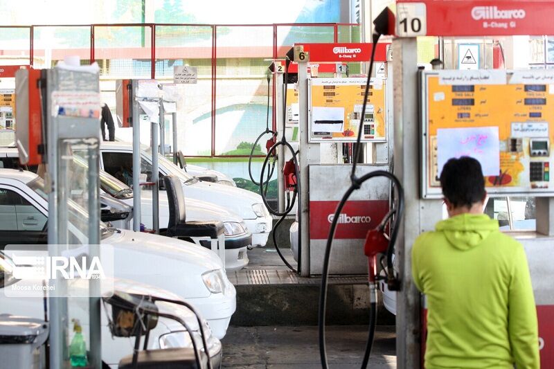 اجرایی شدن طرح تغییر در میزان برداشت بنزین در جایگاه‌های سوخت اصفهان