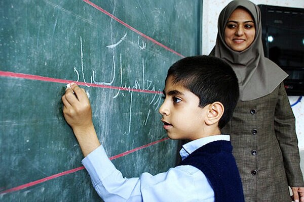 ورود ۲۴ هزار معلم جدید به کلاس‌های درس از مهر ۱۴۰۲