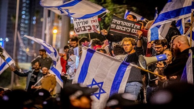 یک مقام نزدیک به نتانیاهو: آمریکا از اعتراضات حمایت مالی می‌کند!