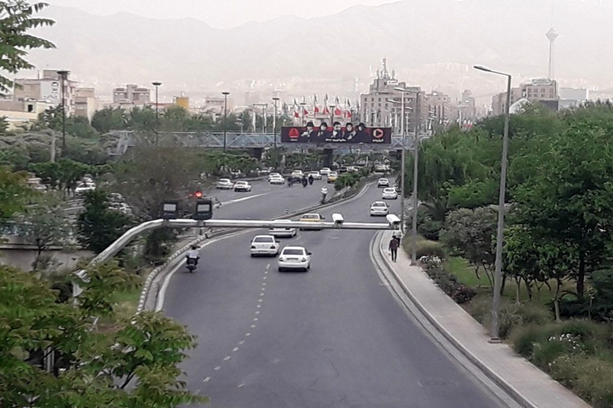 پلیس راهور تهران: بزرگراه‌های سطح شهر خلوت است / مراقب افزایش سرعت‌ها و سبقت‌ها باشید