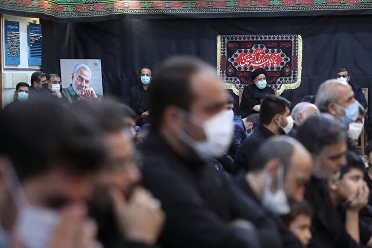 مراسم سوگواری شب عاشورای حسینی با حضور رئیس‌جمهور