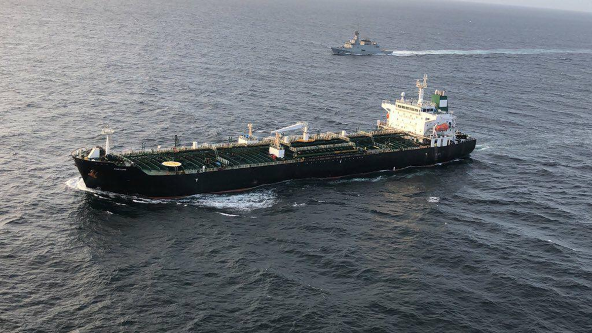 نفت سرقت شده ایران طی روزهای آتی به کشتی لانا باز می‌گردد
