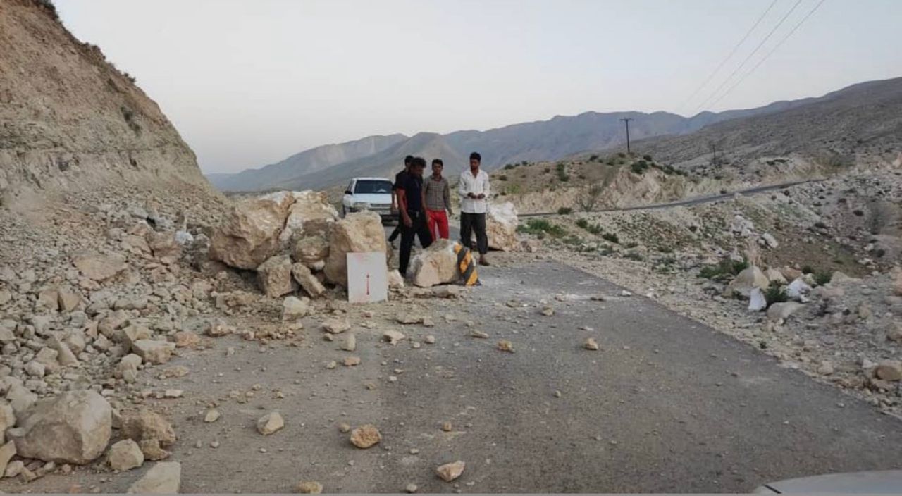 پلیس راه: ریزش کوه در جاده کرج - چالوس