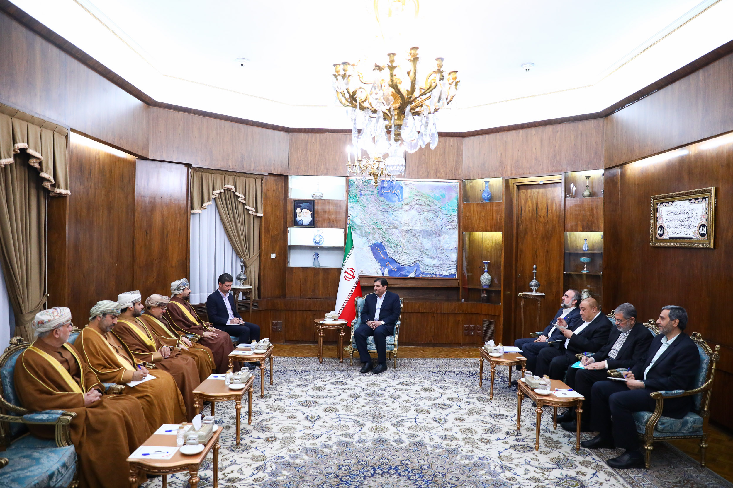 دیدار وزیر صنعت، تجارت و سرمایه گذاری عمان با معاون اول رئیس جمهور