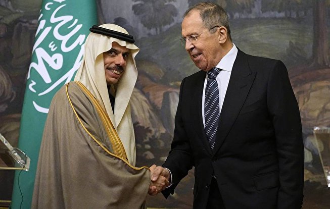 دیدار وزرای خارجه روسیه و عربستان در حاشیه نشست بریکس