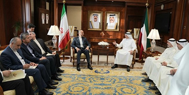 دیدار امیر عبداللهیان با وزیر خارجه کویت
