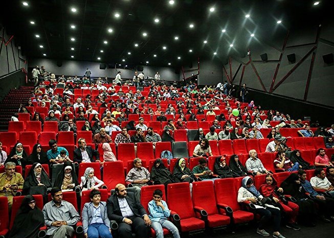 فروش ۴۸ میلیارد تومانی سینماها در مرداد ماه